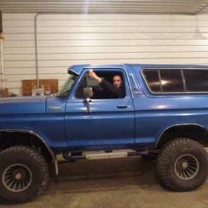 Meet your Posher, Cassandra